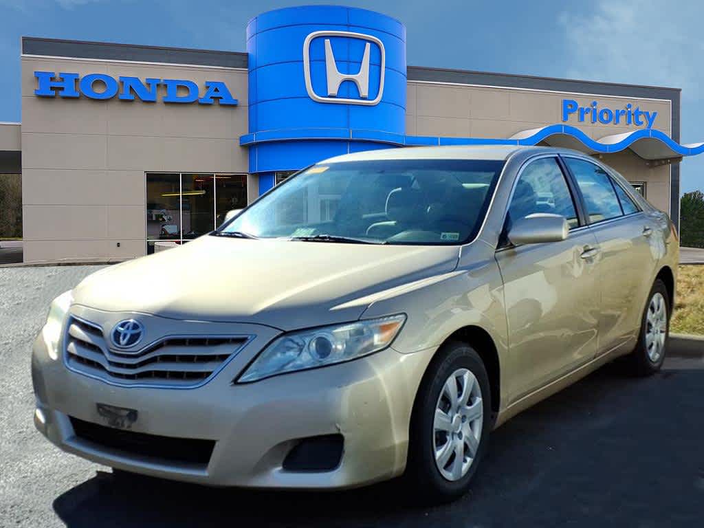 2011 Toyota Camry LE -
                  Roanoke, VA
