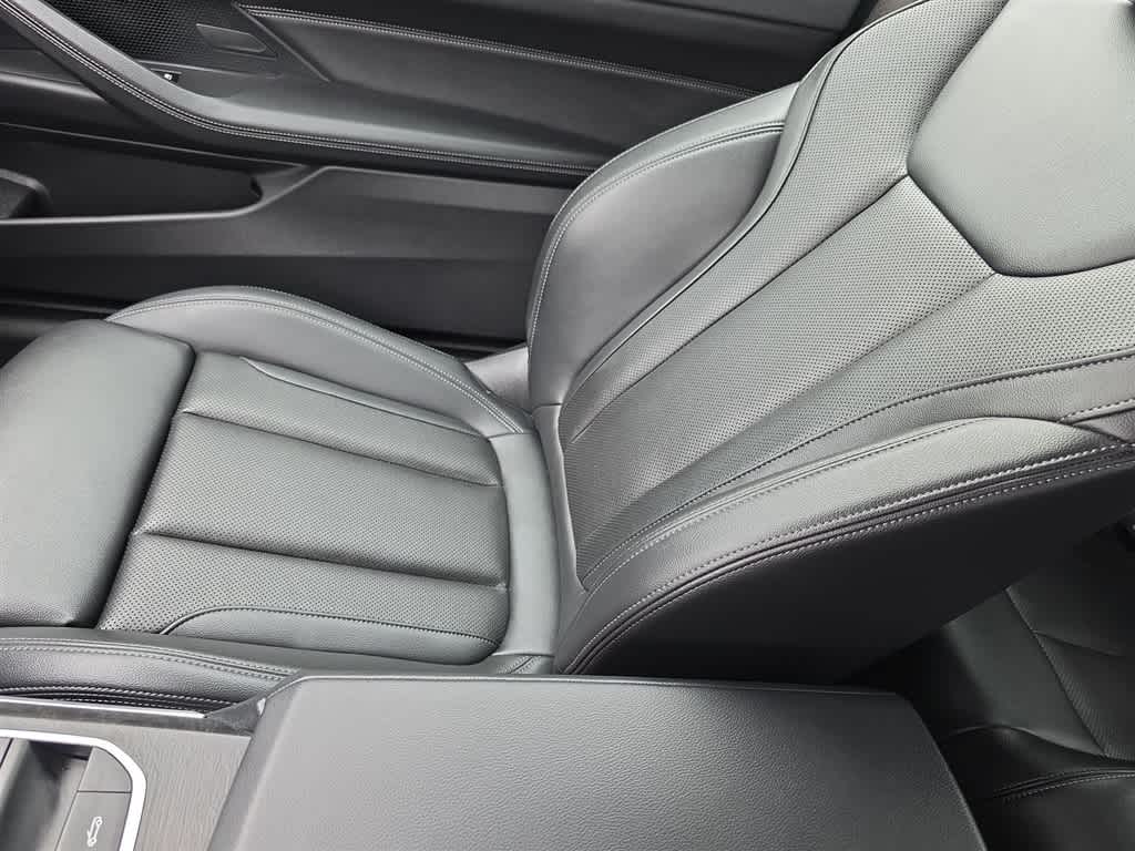 Thumbnail: 2023 BMW 4 Series - 26