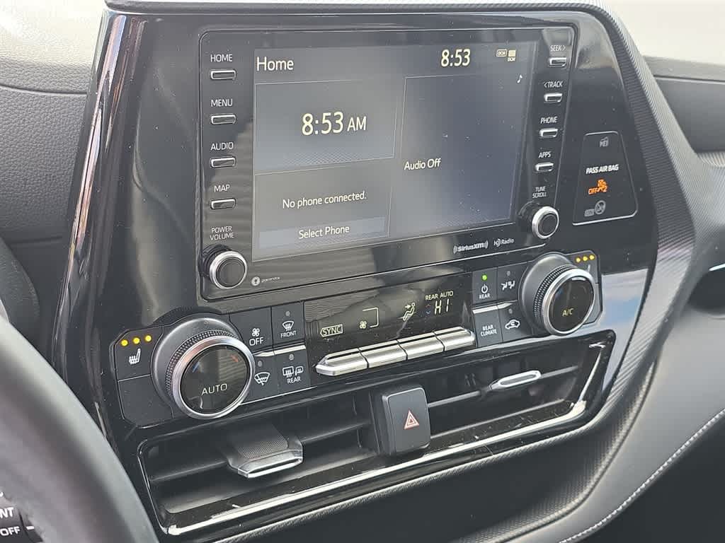 Thumbnail: 2021 Toyota Highlander - 21