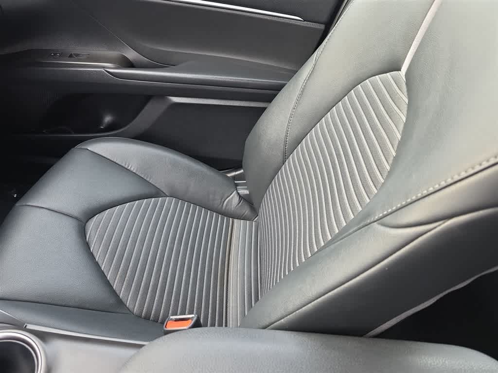 Thumbnail: 2023 Toyota Camry - 27