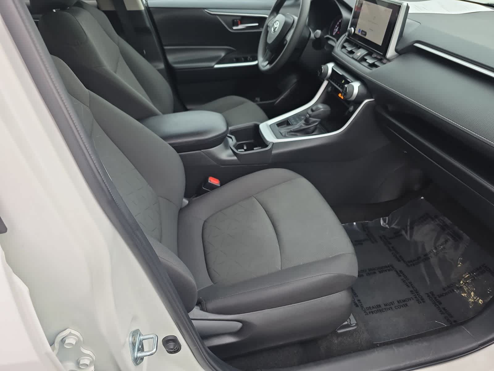 Thumbnail: 2024 Toyota RAV4 - 15