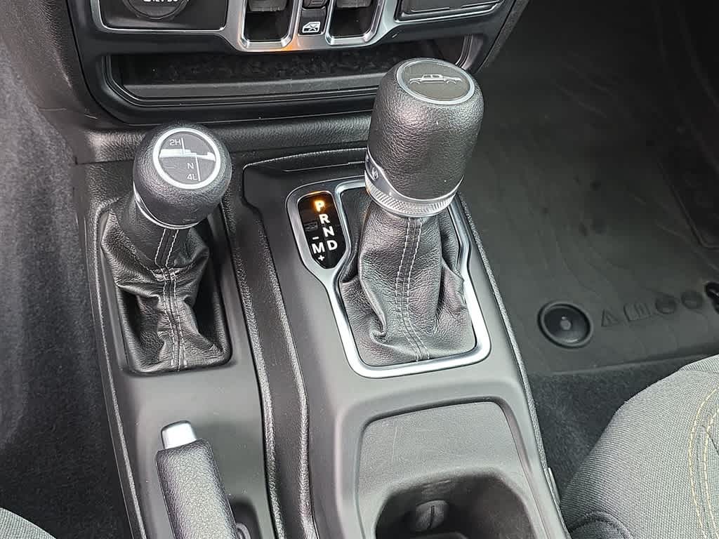 Thumbnail: 2024 Jeep Gladiator - 23