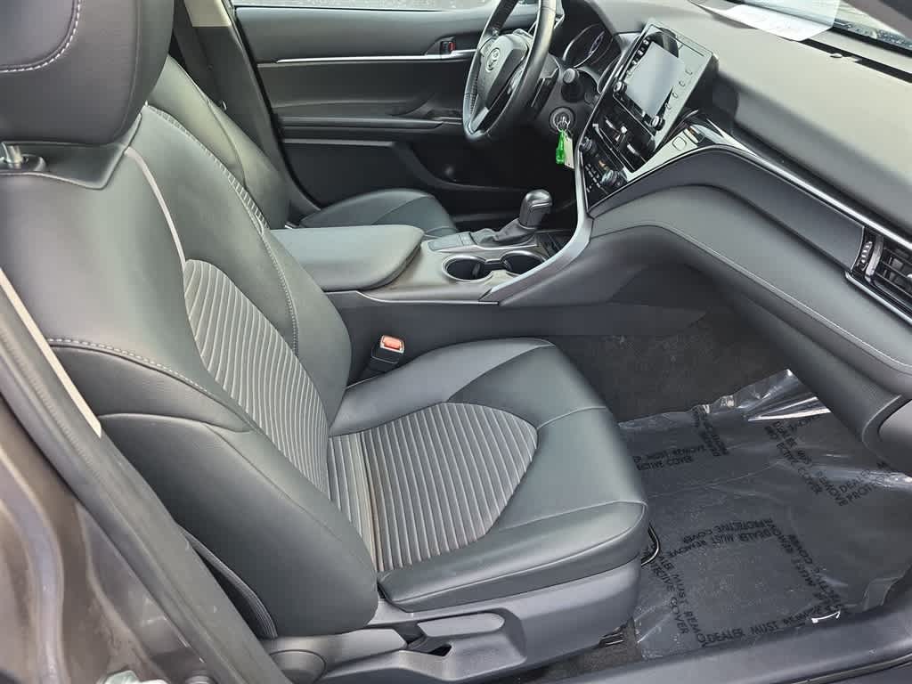 Thumbnail: 2023 Toyota Camry - 15