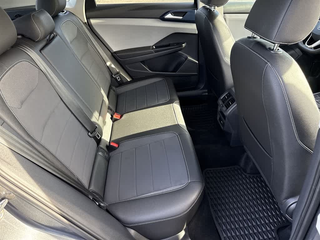 Thumbnail: 2024 Volkswagen Taos - 11