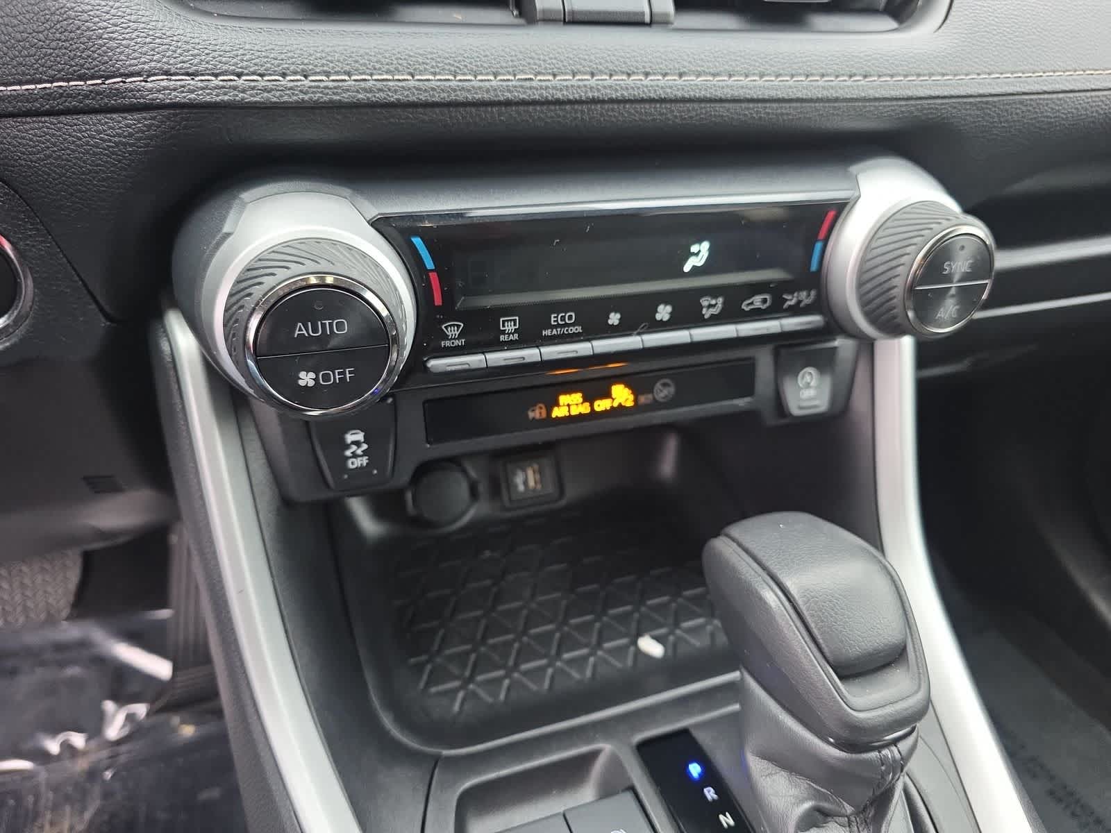 Thumbnail: 2024 Toyota RAV4 - 24