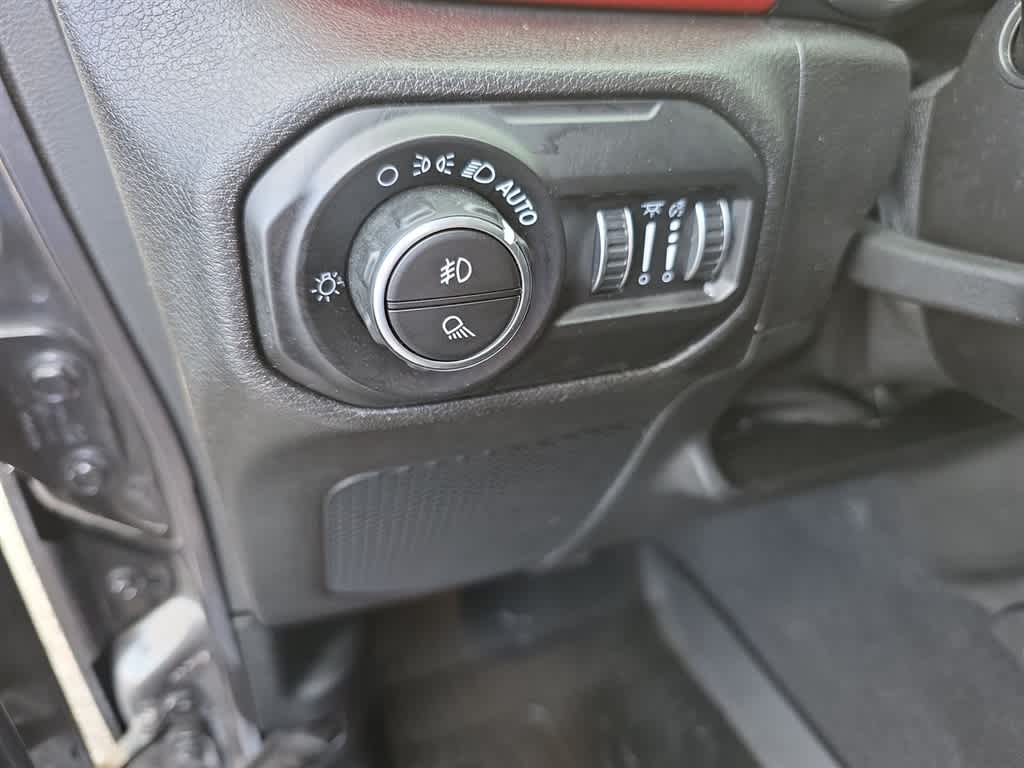 Thumbnail: 2020 Jeep Gladiator - 12