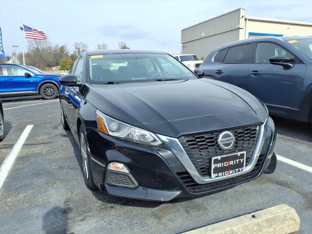 Thumbnail: 2020 Nissan Altima - 11