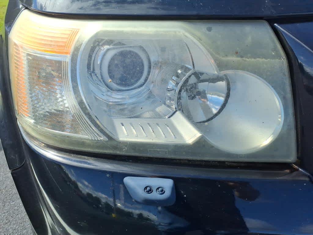 Thumbnail: 2010 Land Rover LR2 - 9