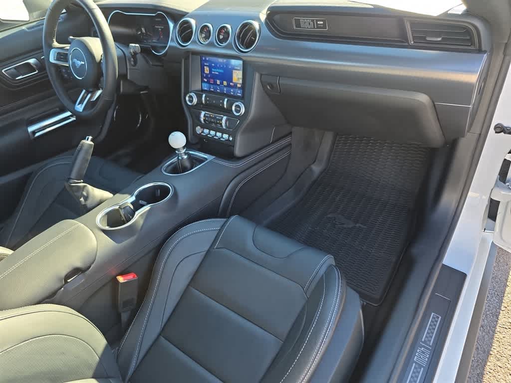 Thumbnail: 2022 Ford Mustang - 12