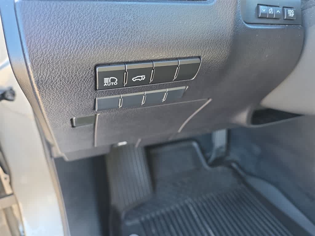 Thumbnail: 2019 Lexus RX - 14