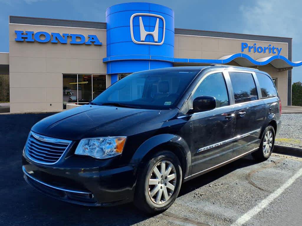2014 Chrysler Town & Country Touring -
                  Roanoke, VA