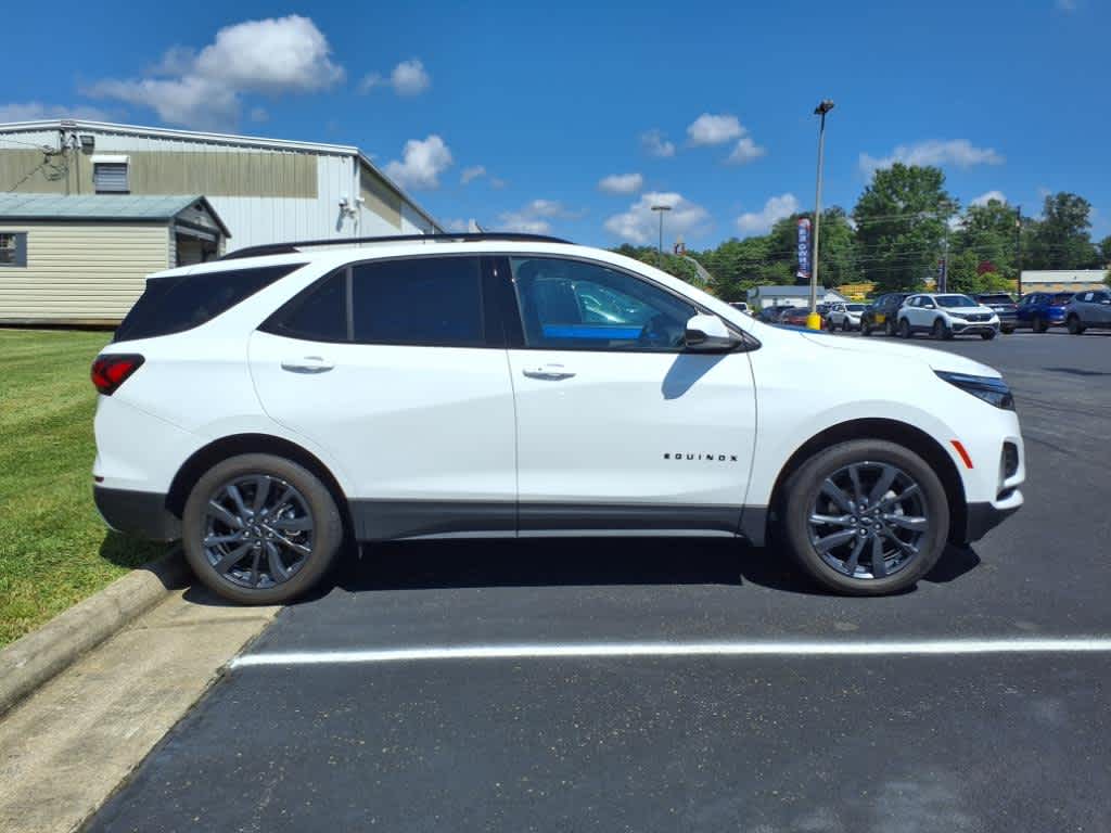 Thumbnail: 2024 Chevrolet Equinox - 6