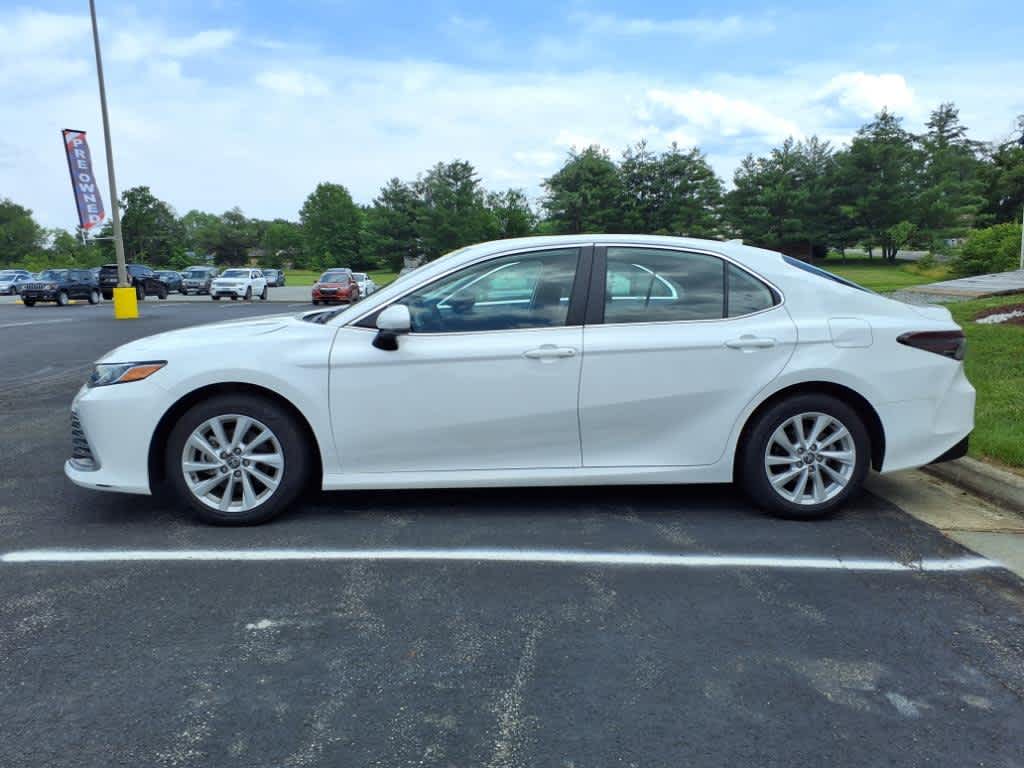 2024 Toyota Camry LE 2
