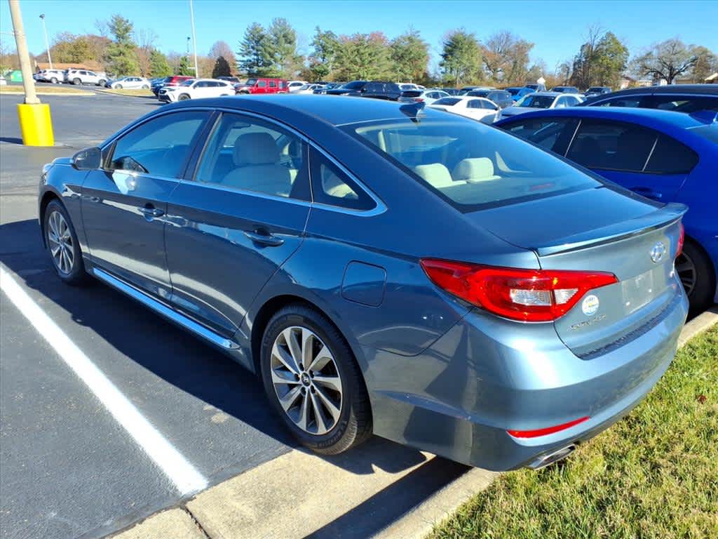 Thumbnail: 2017 Hyundai Sonata - 9