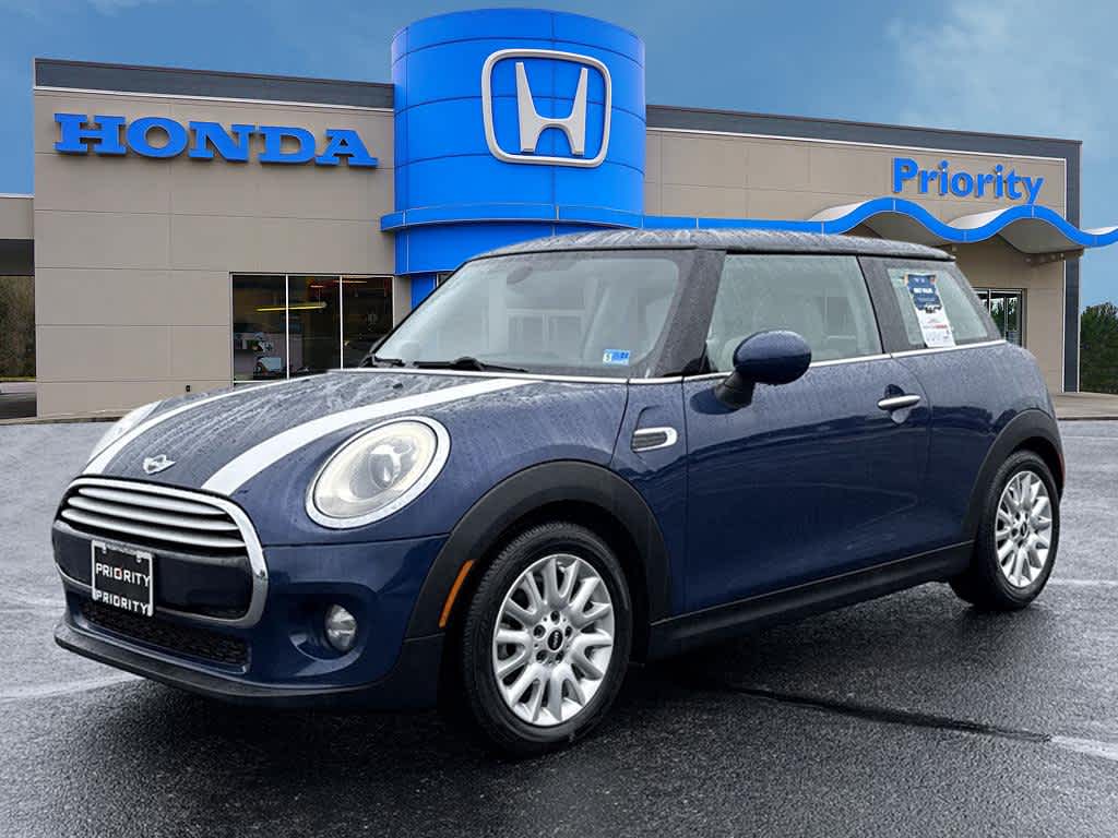 2014 MINI Cooper Hardtop  -
                  Roanoke, VA