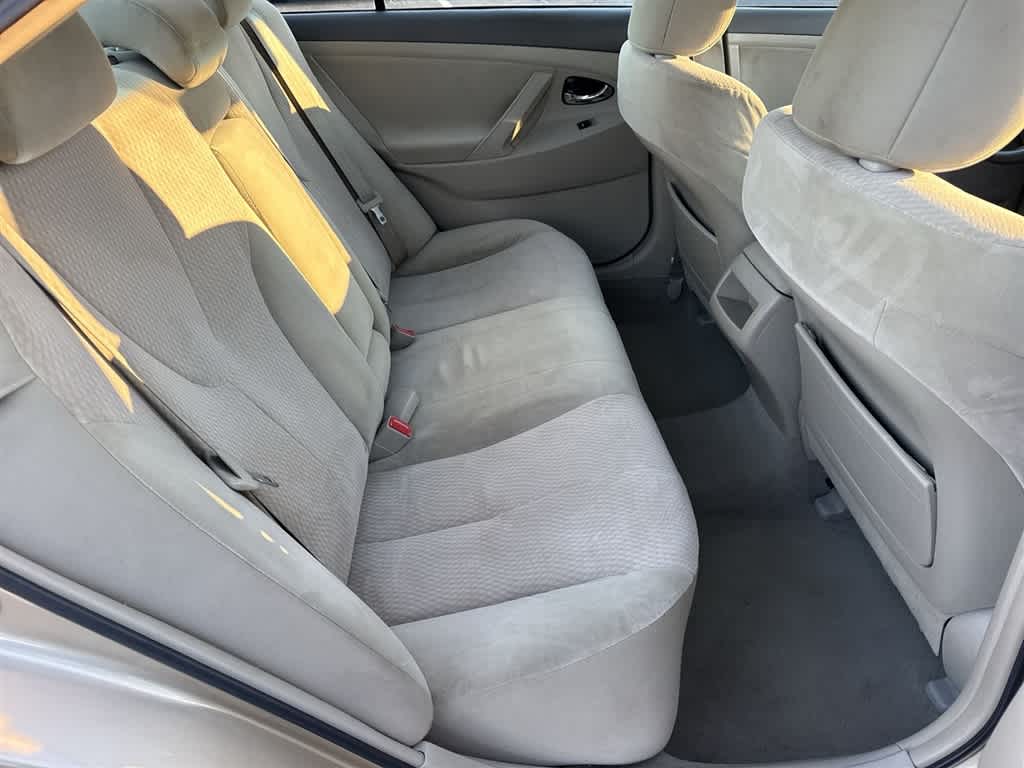 Thumbnail: 2011 Toyota Camry - 11