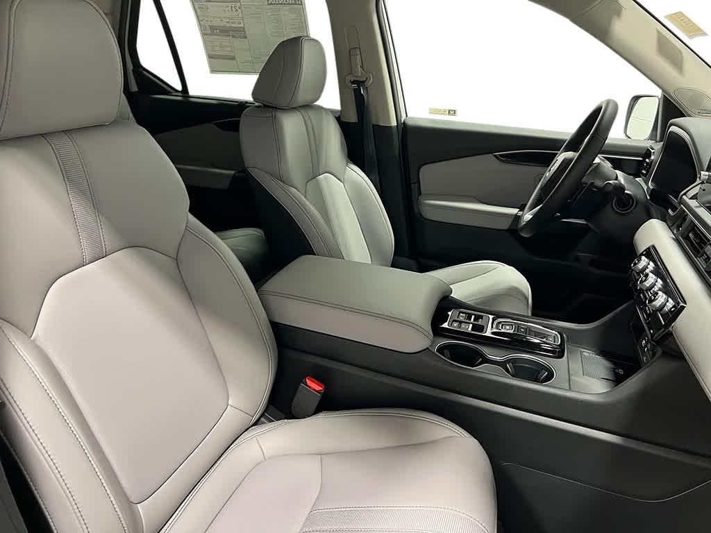 Thumbnail: 2025 Honda Pilot - 38