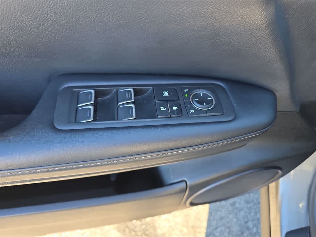 Thumbnail: 2019 Lexus RX - 19