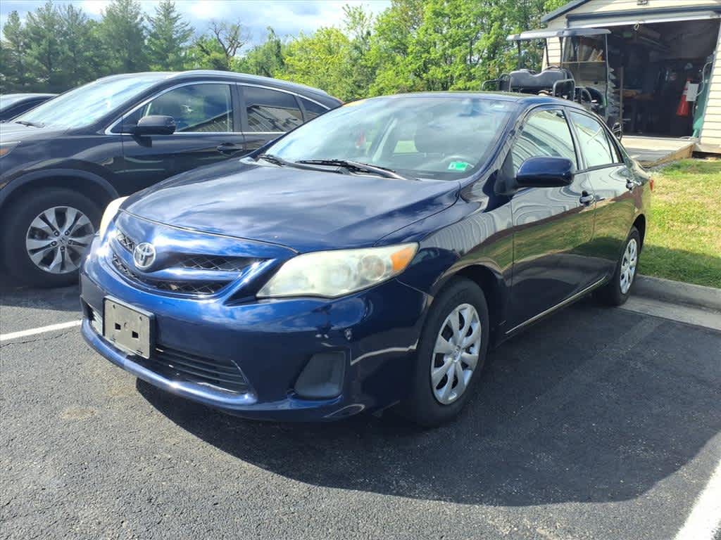 Thumbnail: 2013 Toyota Corolla - 2