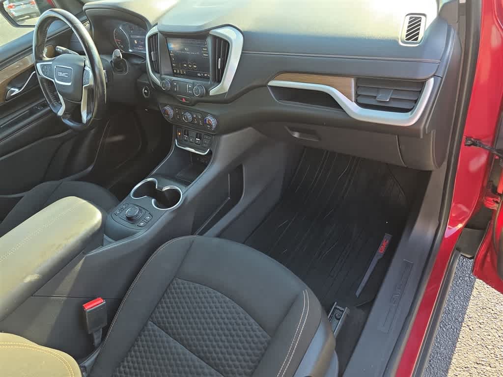 Thumbnail: 2021 GMC Terrain - 17