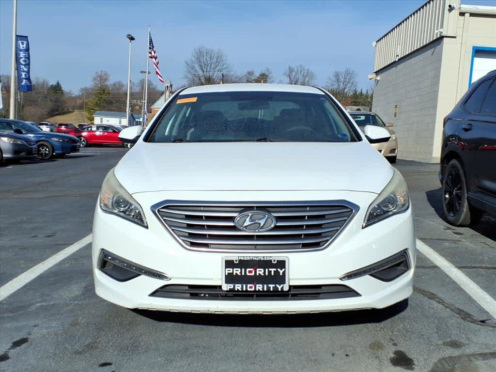 Thumbnail: 2015 Hyundai Sonata - 4