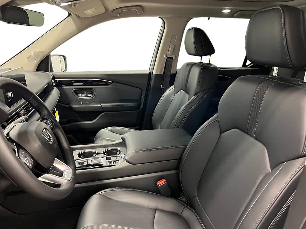 Thumbnail: 2025 Honda Pilot - 14