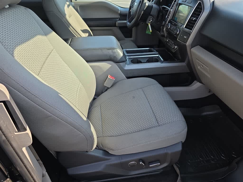 Thumbnail: 2016 Ford F-150 - 13