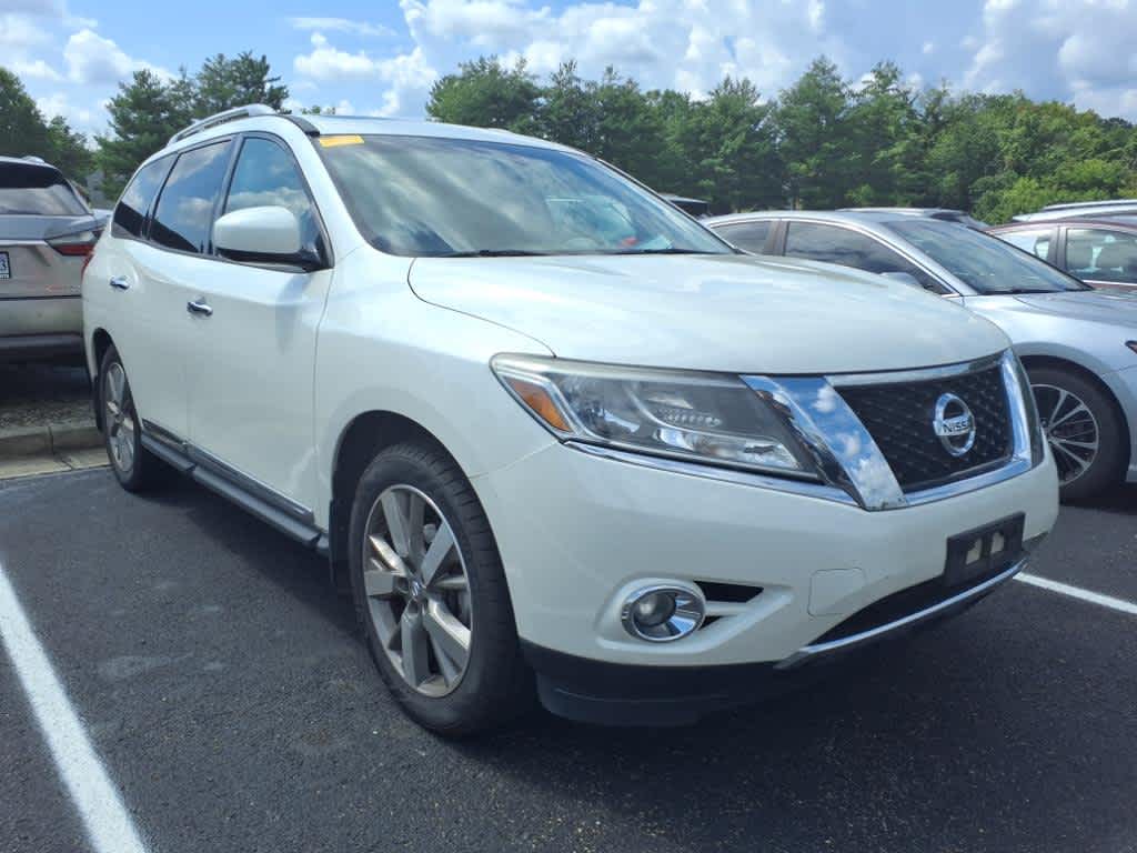 Thumbnail: 2015 Nissan Pathfinder - 11
