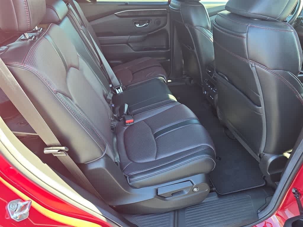 Thumbnail: 2025 Honda Pilot - 13