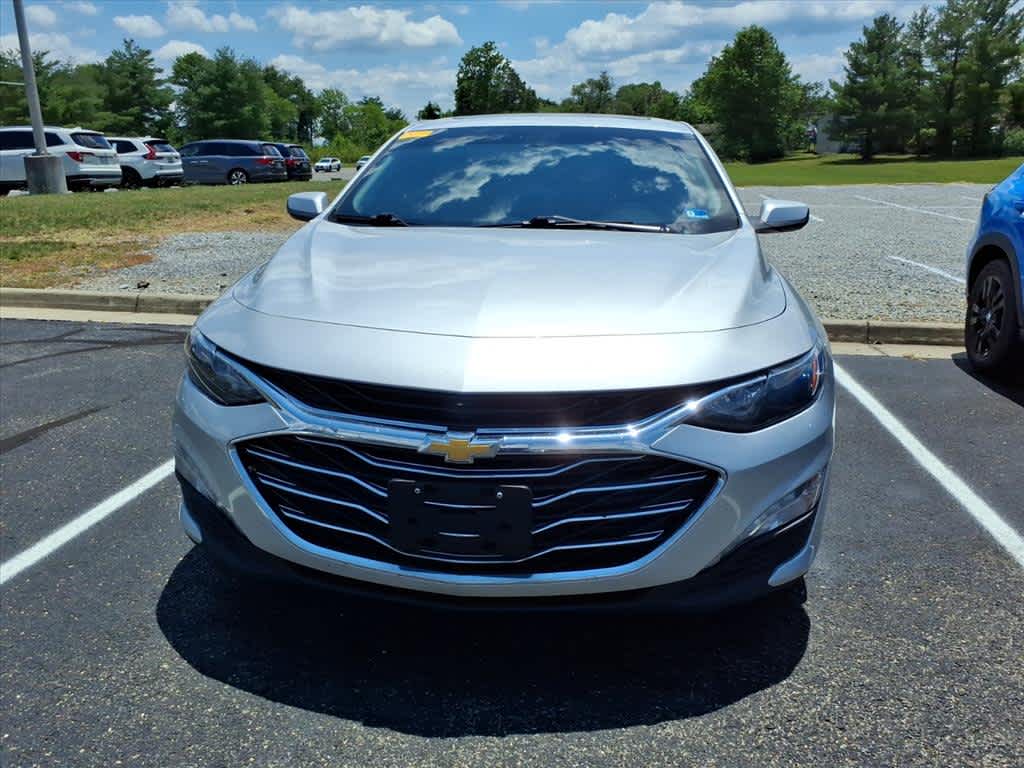 Thumbnail: 2022 Chevrolet Malibu - 5
