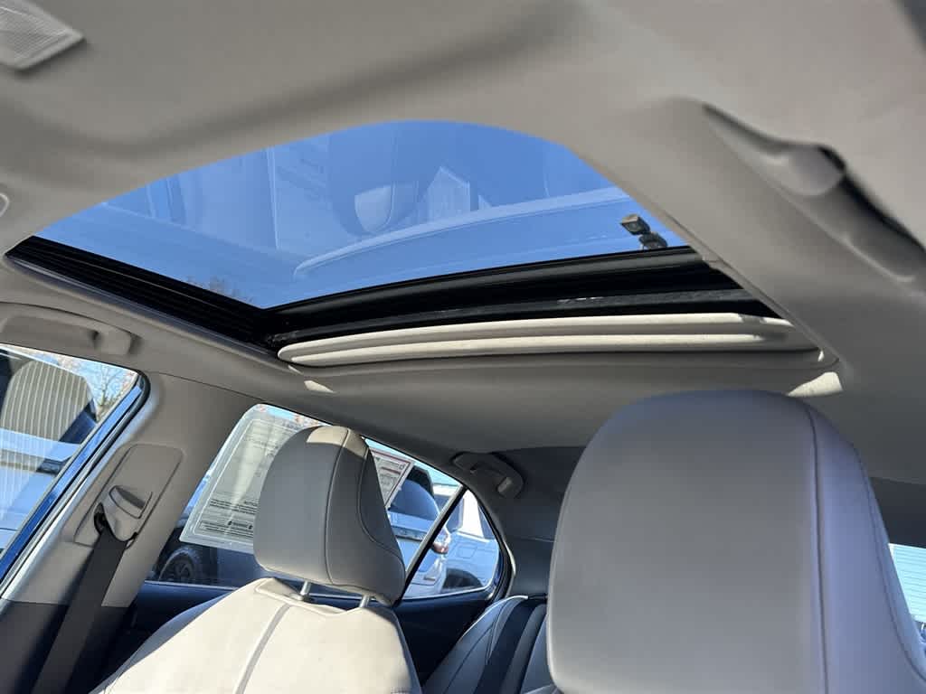 Thumbnail: 2023 Toyota Camry - 27