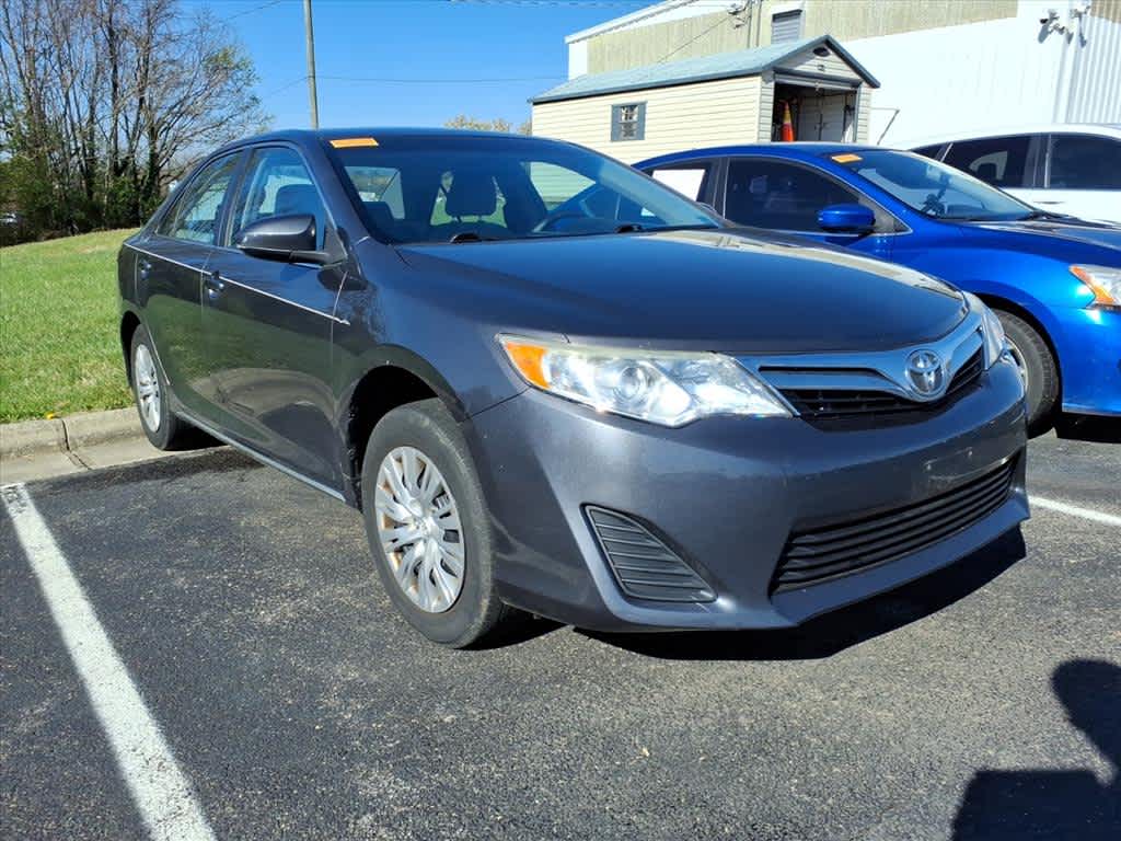 Thumbnail: 2012 Toyota Camry - 11