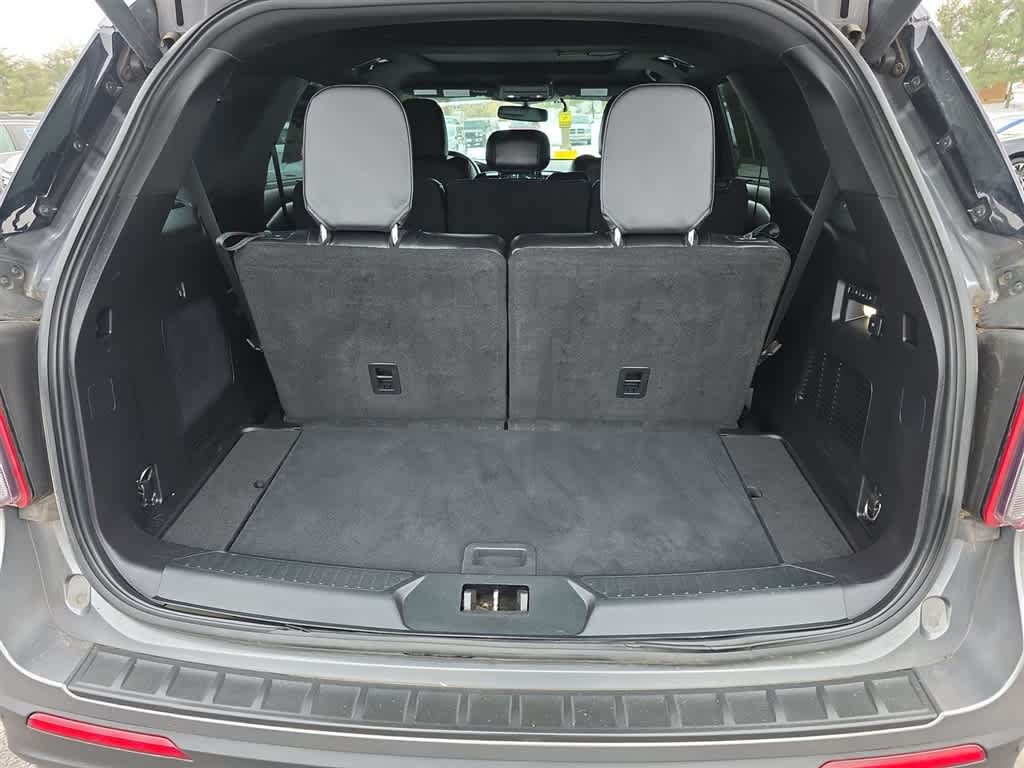 Thumbnail: 2021 Ford Explorer - 27