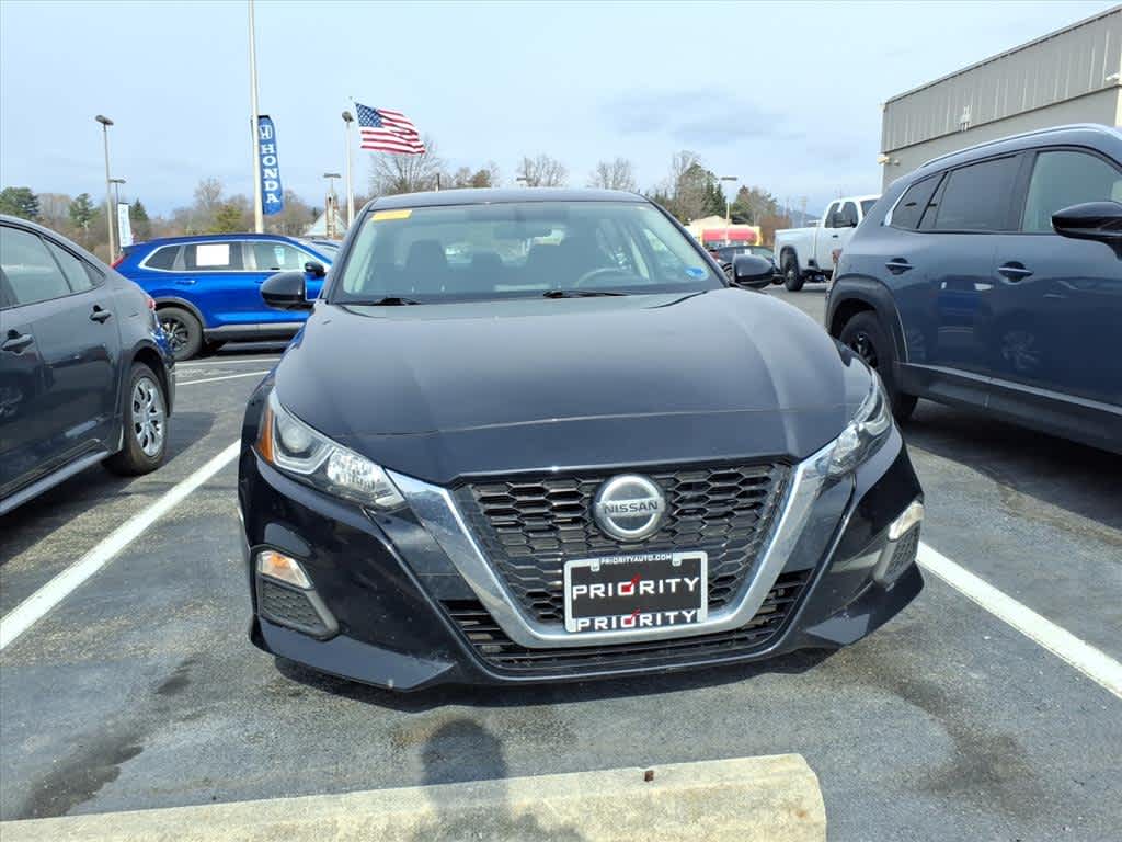 Thumbnail: 2020 Nissan Altima - 9