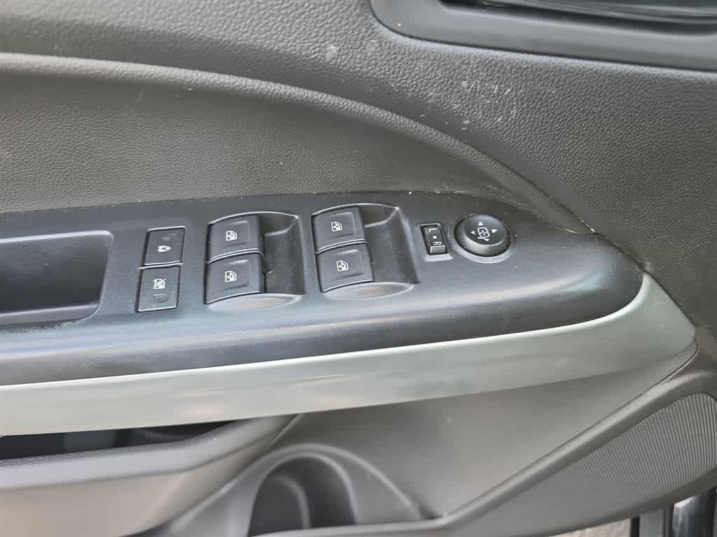 Thumbnail: 2017 Chevrolet Colorado - 17