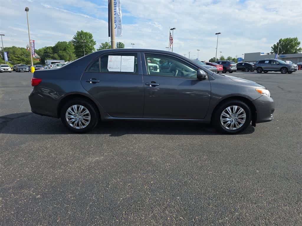 Thumbnail: 2009 Toyota Corolla - 2