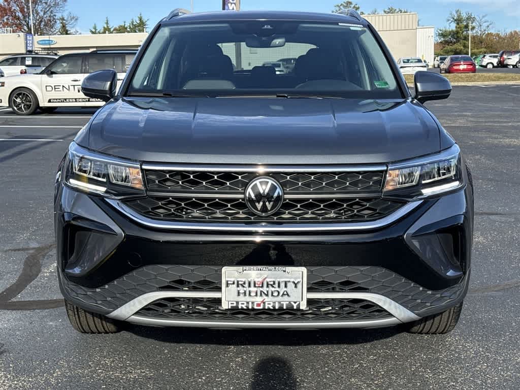 Thumbnail: 2024 Volkswagen Taos - 4