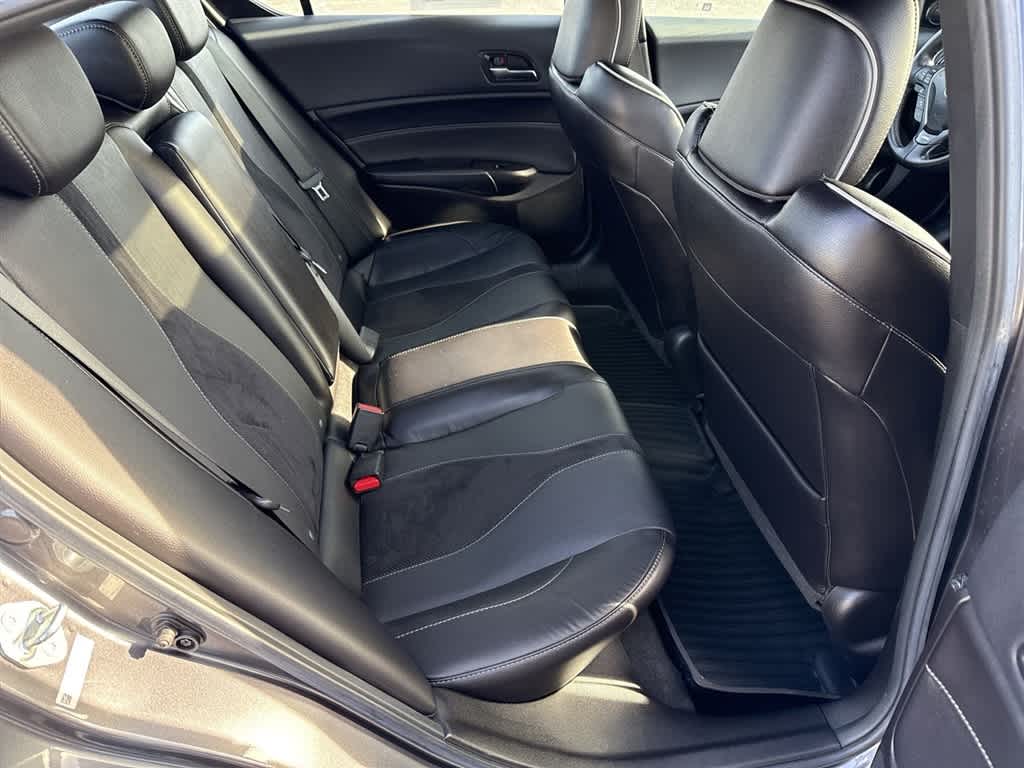 Thumbnail: 2021 Acura ILX - 11