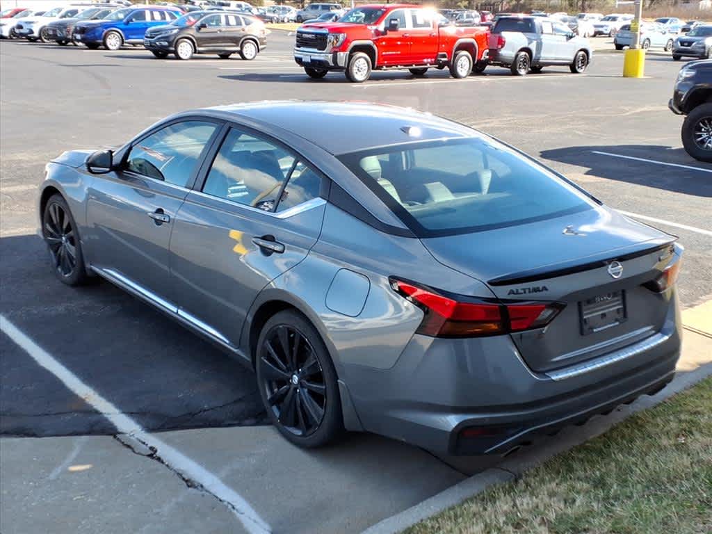 Thumbnail: 2022 Nissan Altima - 12