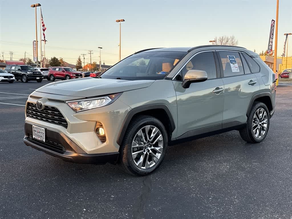 Thumbnail: 2019 Toyota RAV4 - 5