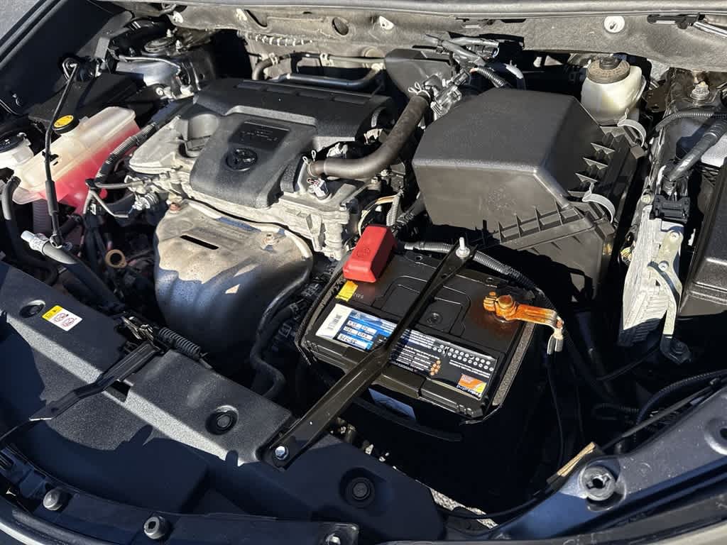 Thumbnail: 2018 Toyota RAV4 - 29