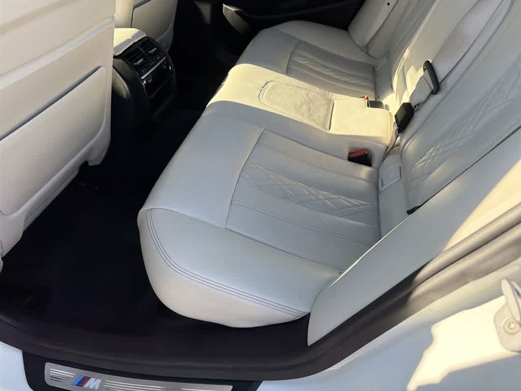 Thumbnail: 2017 BMW 5 Series - 12