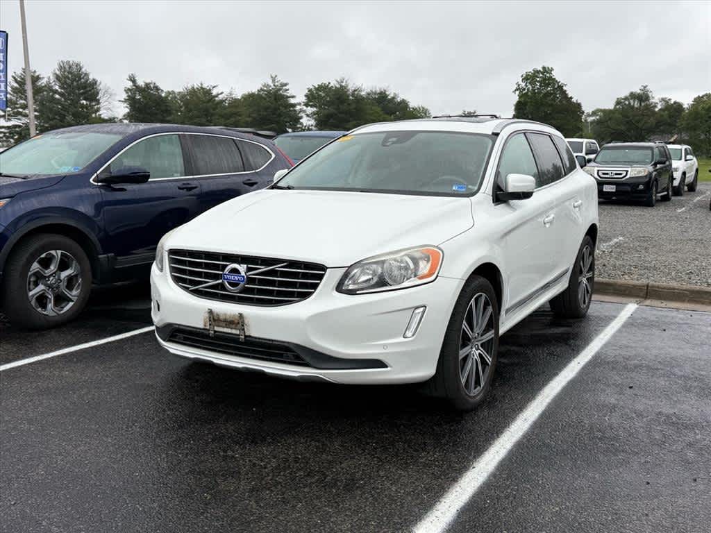 Thumbnail: 2015 Volvo XC60 - 3