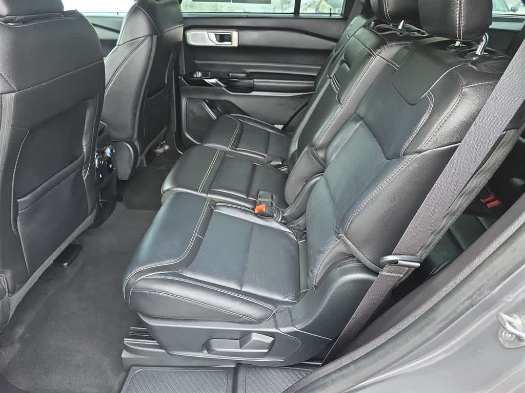 Thumbnail: 2021 Ford Explorer - 16