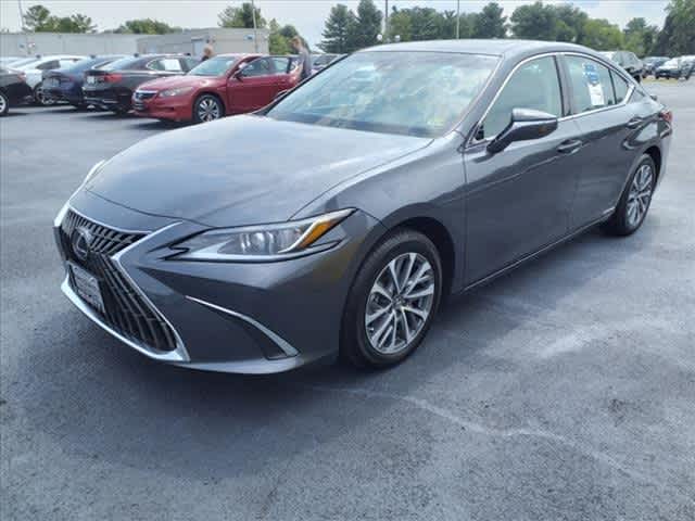 2022 Lexus ES Hybrid 300h -
                Roanoke, VA