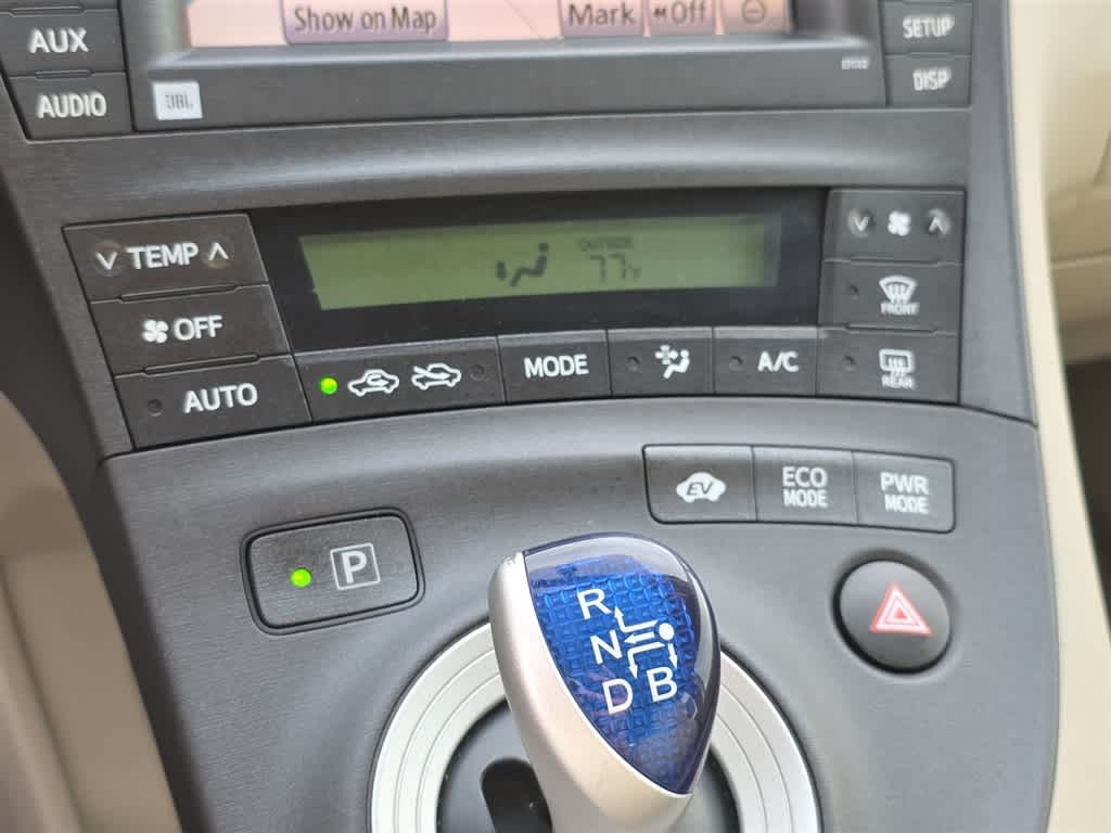 Thumbnail: 2011 Toyota Prius - 23