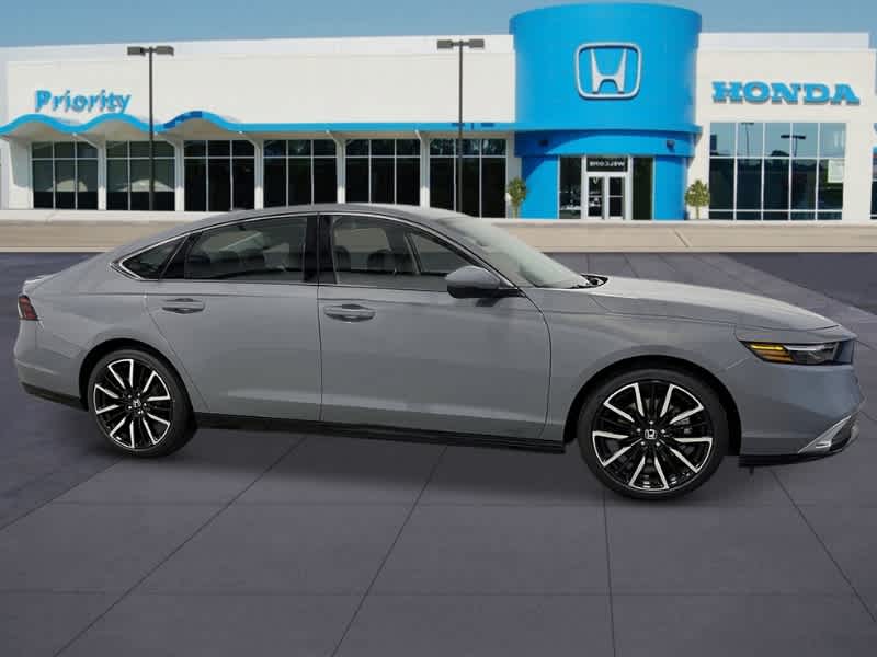 Thumbnail: 2025 Honda Accord - 8