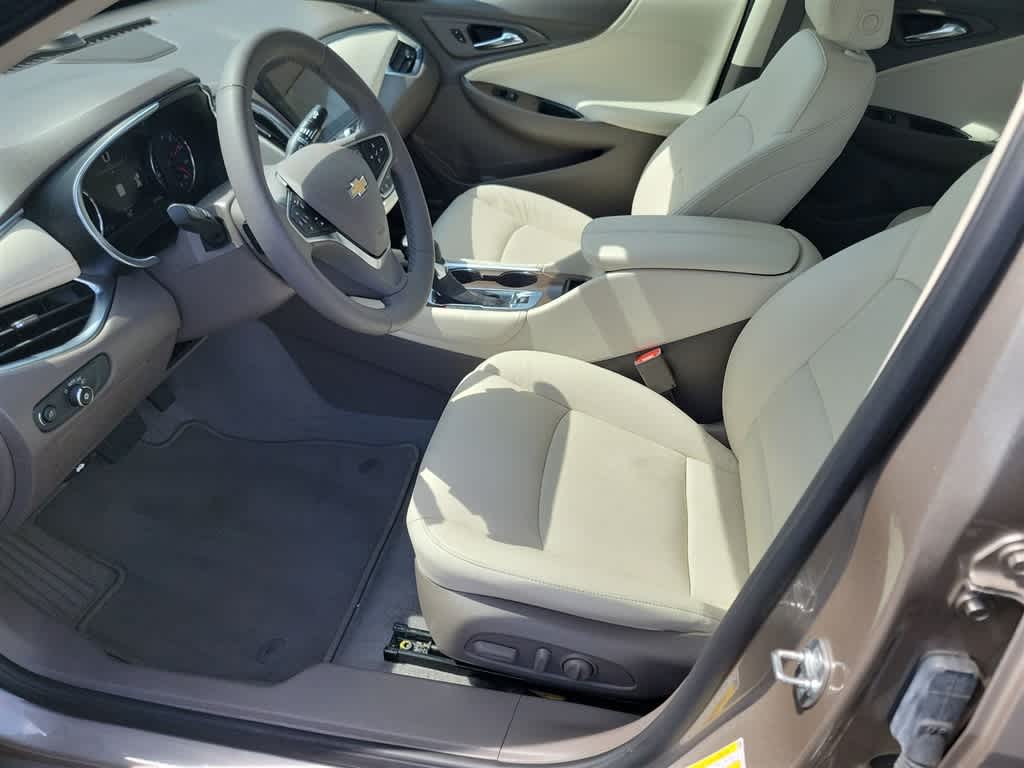 Thumbnail: 2024 Chevrolet Malibu - 17