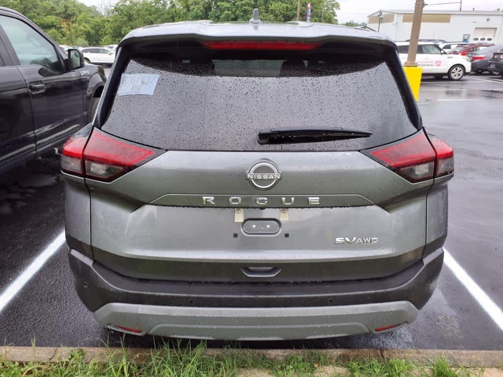 2023 Nissan Rogue SV 3