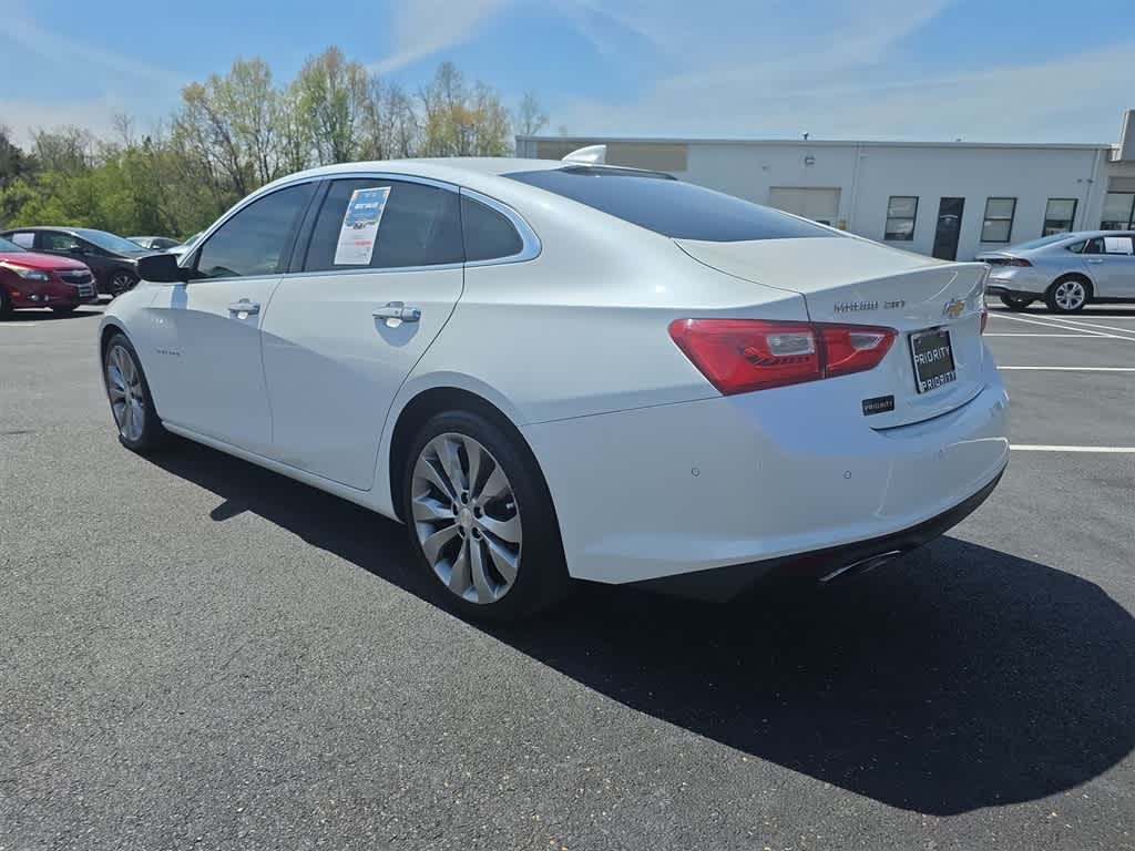 Thumbnail: 2017 Chevrolet Malibu - 7